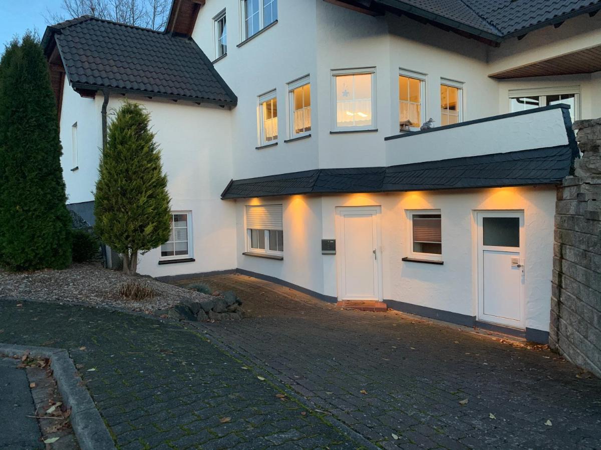 Aktiv-Ferienwohnung "Snow & Bike"- Zentral Zwischen Winterberg Und Willingen Eksteriør billede